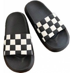 Flip-flops with a checkerboard motif (A-145)